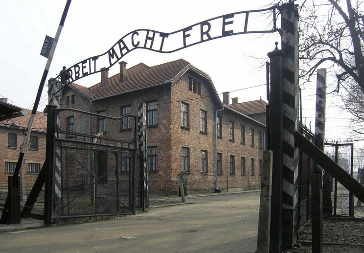 Auschwitz /wikimedia.pl