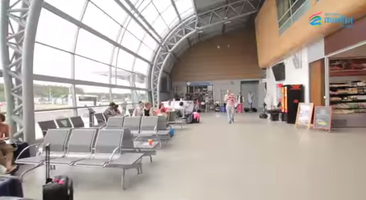 Lotnisko w Modlinie /youtube.pl